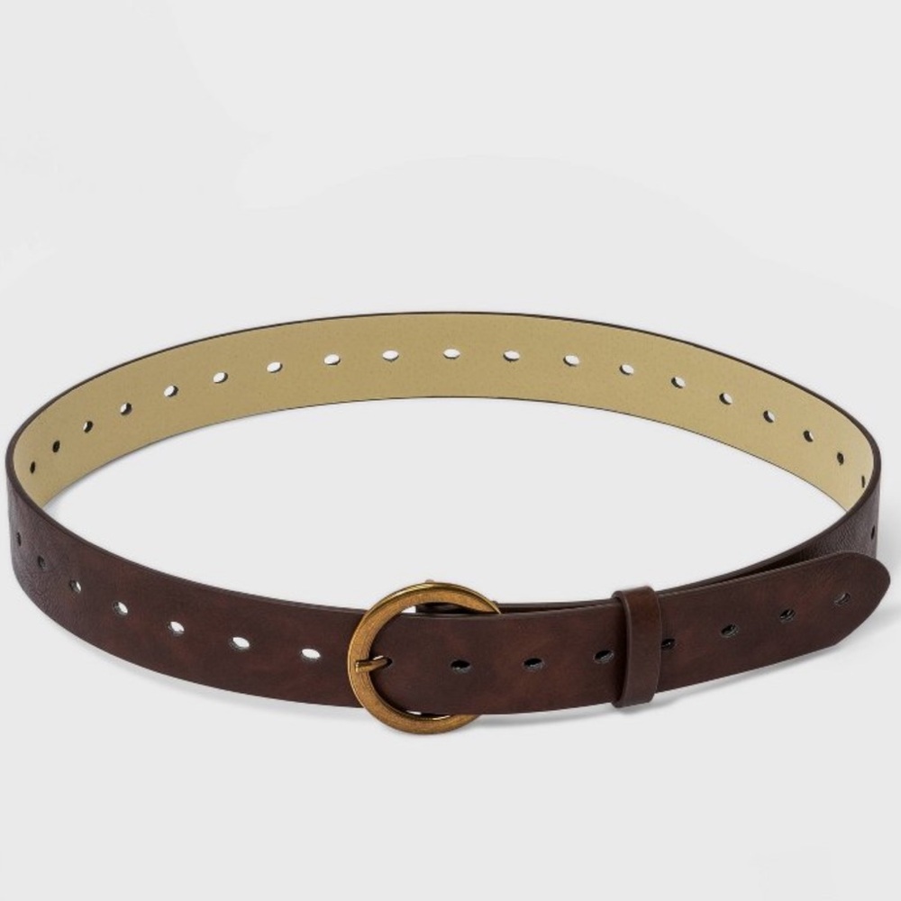 The Center Bar Belt from Ava & Viv